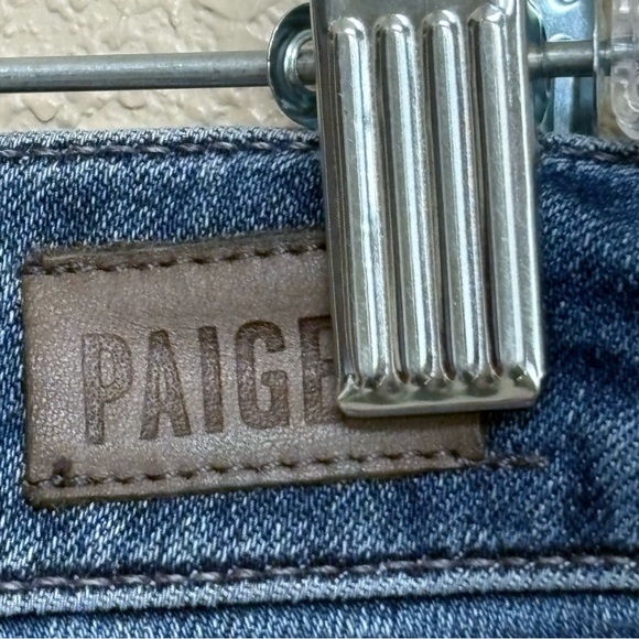 Paige Jax Knee Short Blue Denim Cuffed Stretch Jean Shorts Size 29 - Picture 7 of 10